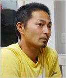 川村　康晃様
